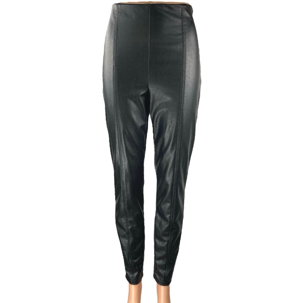 Aritzia Babaton Women's Black Faux Leather Vegan Tapered Trousers Pants Size 10